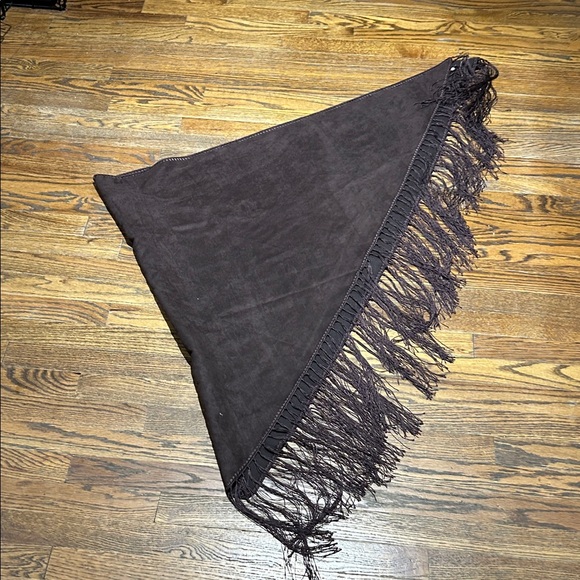 Preston & York Dark Brown Fringe Shawl - Picture 3 of 9